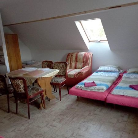 Ferienwohnung Apartman Police nad Metují Exterior foto