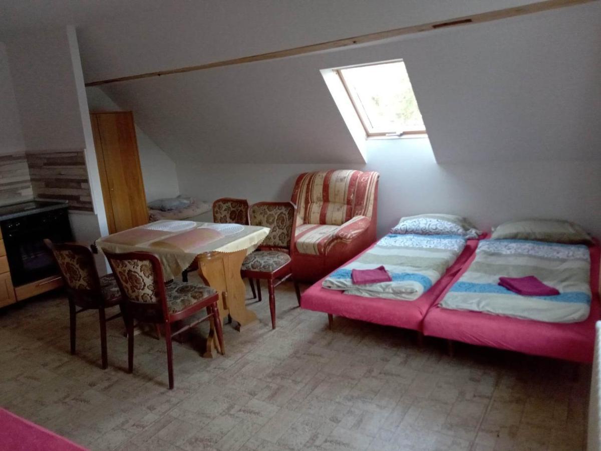 Ferienwohnung Apartman Police nad Metují Exterior foto